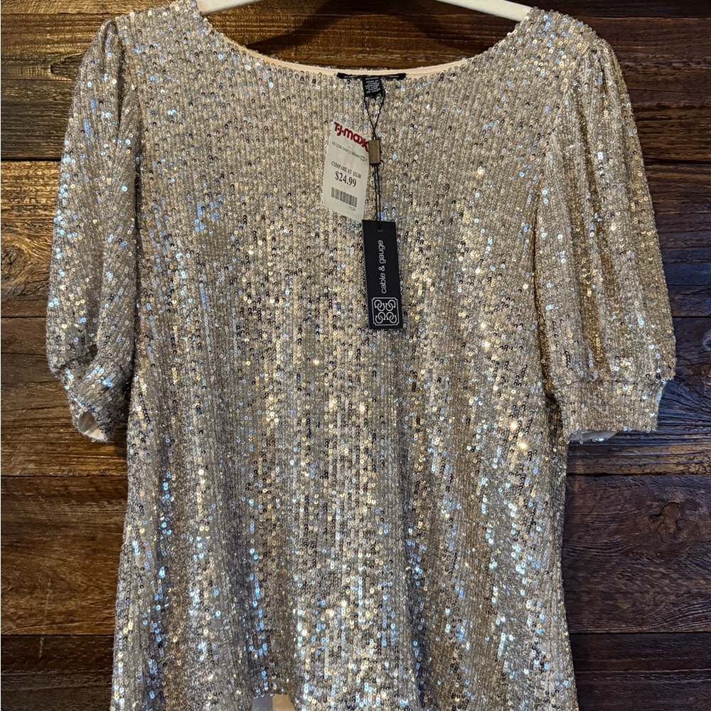 Cable & Gauge Sparkling Silver Sequin Top